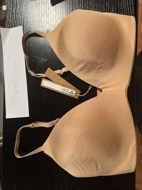 SKIMS Seamless Nude T-Shirt Bra - Classic Everyday Support 34D